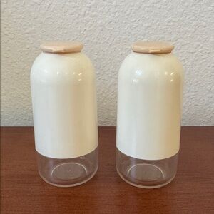 Vintage Tupperware Salt & Pepper Shakers Snap Lids 2314A-4 Camp RV Hunting Cabin